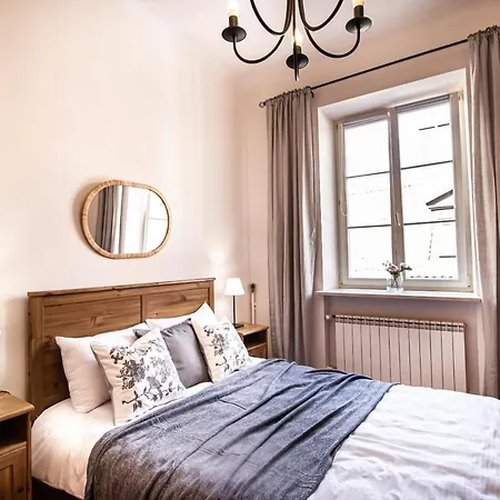 Апартаменты Swietojanska Old Town By Bookinghost